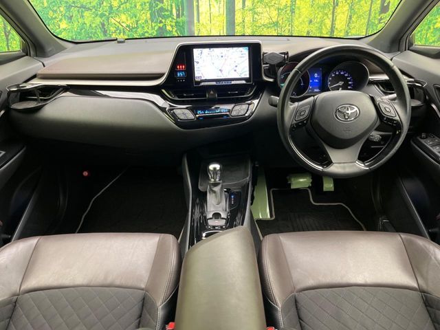 TOYOTA C-HR 2017 Image 31