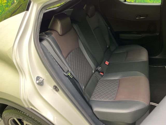 TOYOTA C-HR 2017 Image 31