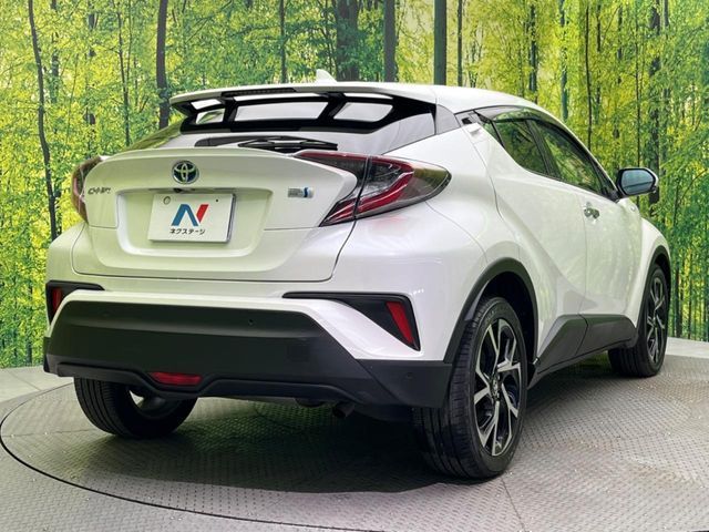 TOYOTA C-HR 2017 Image 31