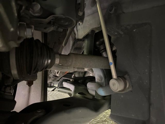 TOYOTA C-HR 2017 Image 31