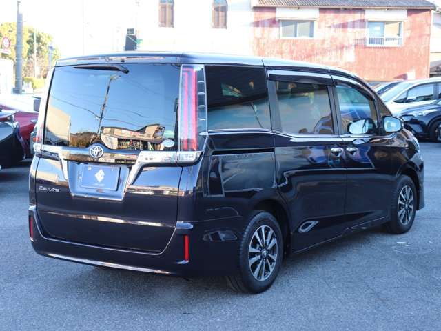 TOYOTA ESQUIRE 2018 Image 31