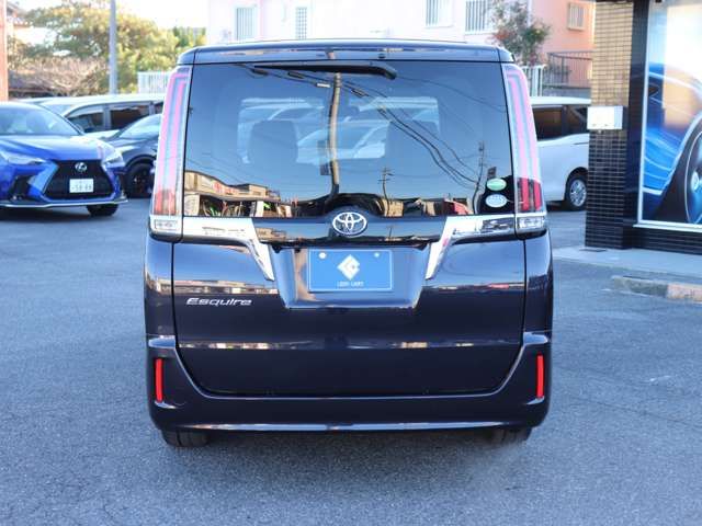 TOYOTA ESQUIRE 2018 Image 31