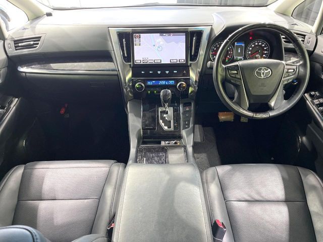 TOYOTA ALPHARD 2018 Image 31