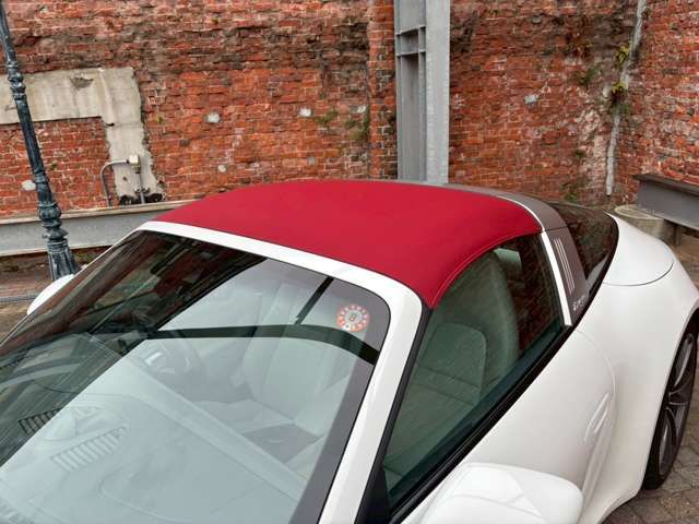 PORSCHE 911 2024 Image 31