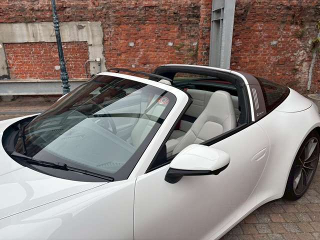 PORSCHE 911 2024 Image 31