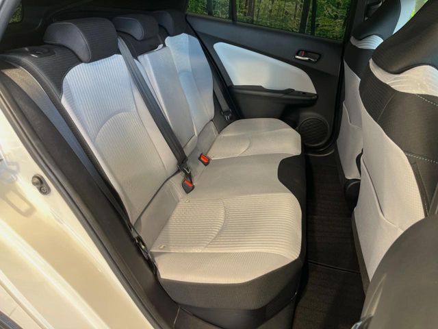 TOYOTA PRIUS 2016 Image 31