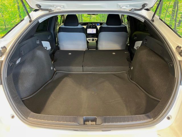 TOYOTA PRIUS 2016 Image 31