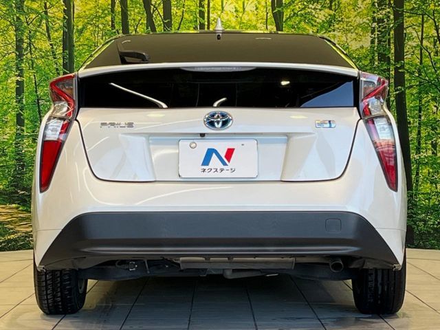 TOYOTA PRIUS 2016 Image 31