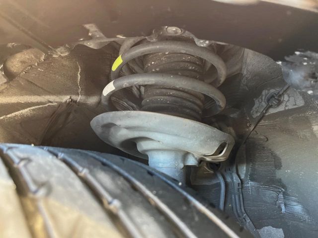 TOYOTA PRIUS 2016 Image 31