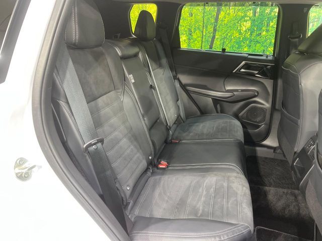 MITSUBISHI OUTLANDER PHEV 2022 Image 31