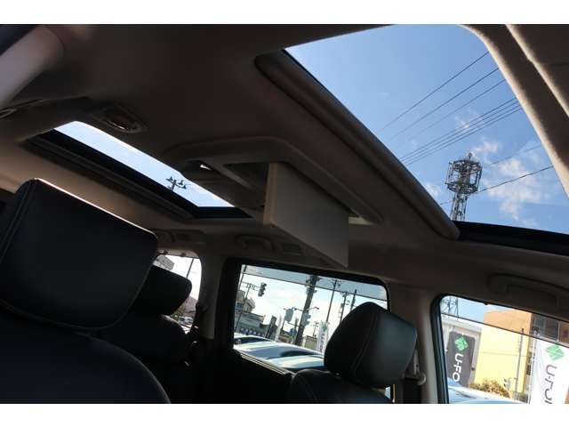 NISSAN ELGRAND  4WD 2016 Image 31