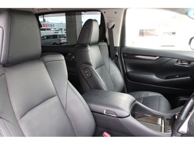 TOYOTA VELLFIRE 2018 Image 31