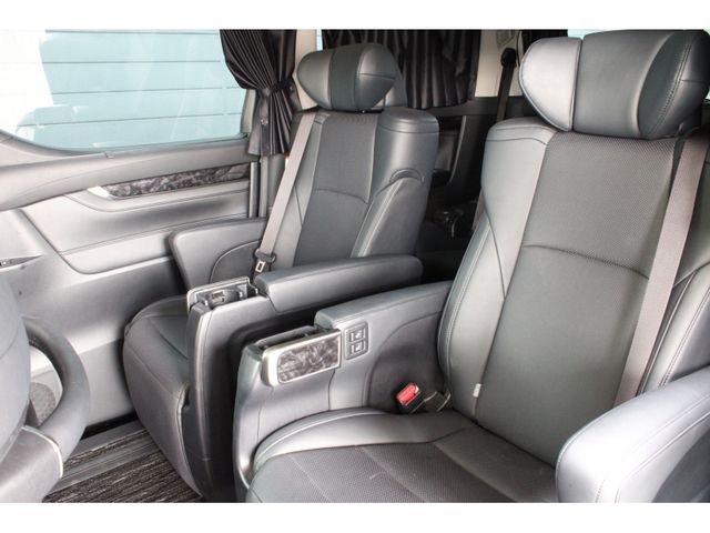 TOYOTA VELLFIRE 2018 Image 31