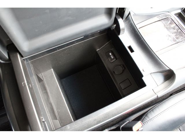 TOYOTA VELLFIRE 2018 Image 31