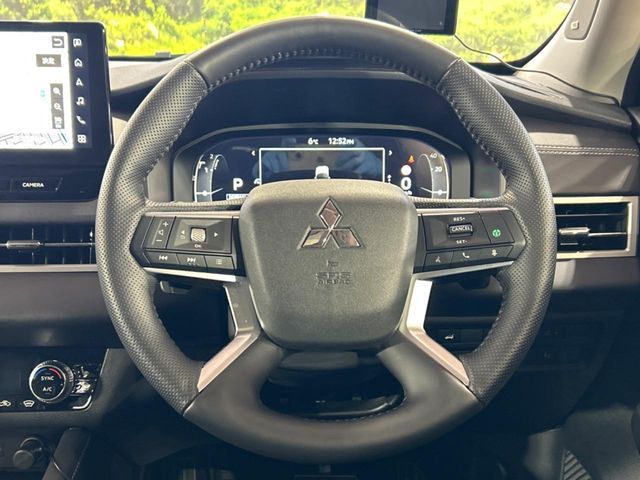 MITSUBISHI OUTLANDER PHEV 2025 Image 31