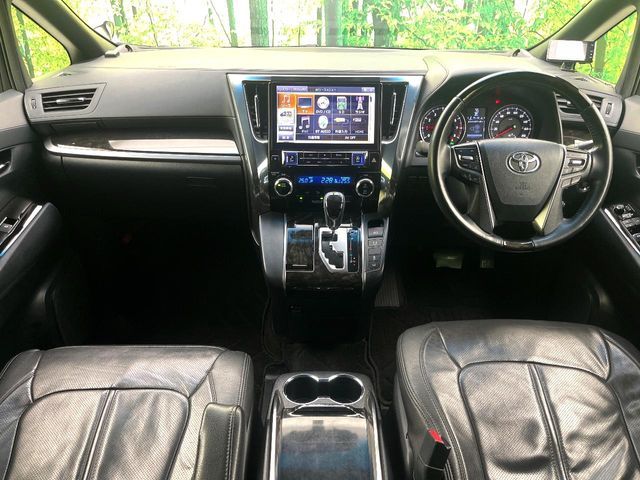 TOYOTA VELLFIRE 2017 Image 31