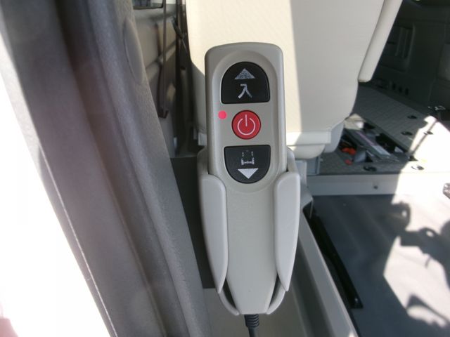 NISSAN NV350 CARAVAN 2020 Image 31