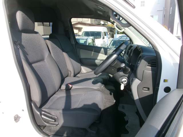 NISSAN NV350 CARAVAN 2020 Image 31