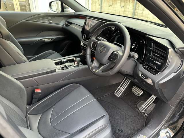 TOYOTA LEXUS RX350 AWD 2025 Image 31