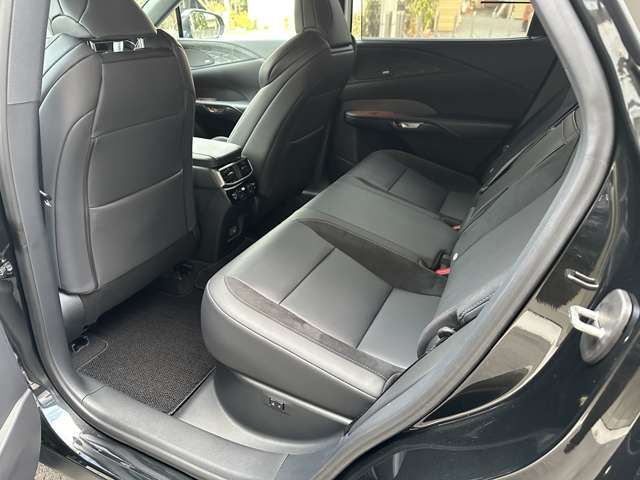 TOYOTA LEXUS RX350 AWD 2025 Image 31