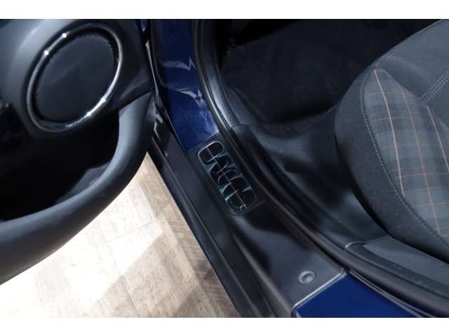 BMW MINI COOPER SD 5 2017 Image 31