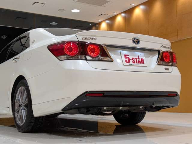 TOYOTA CROWN SEDAN HYBRID 2015 Image 31