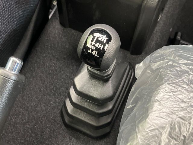 SUZUKI JIMNY 4WD 2025 Image 31