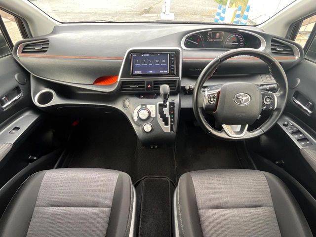 TOYOTA SIENTA HYBRID 2019 Image 31