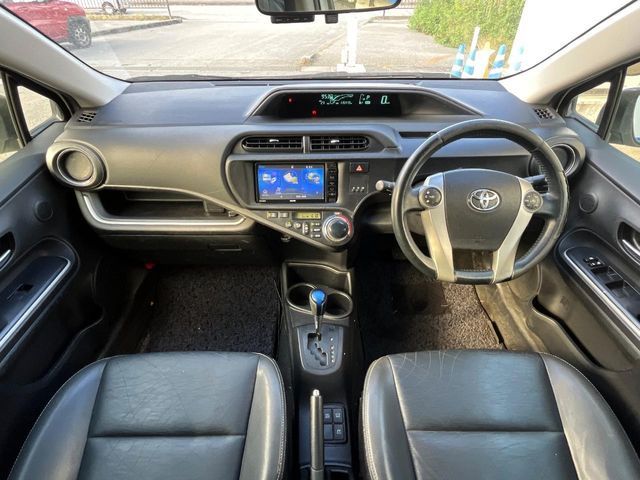 TOYOTA AQUA 2014 Image 31