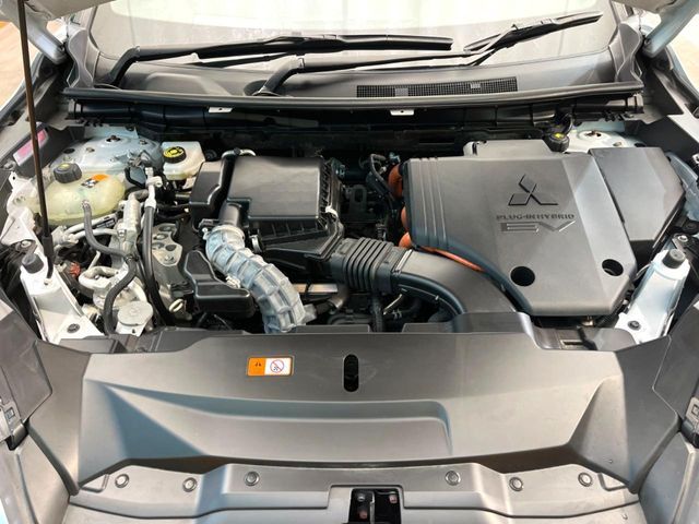 MITSUBISHI OUTLANDER PHEV 2023 Image 31