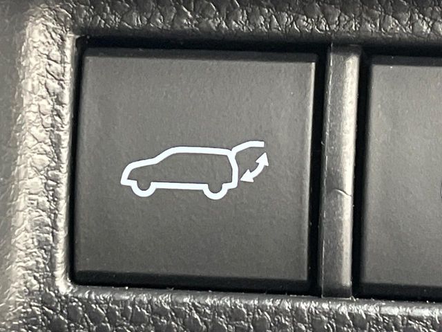 TOYOTA HARRIER HYBRID 2021 Image 31