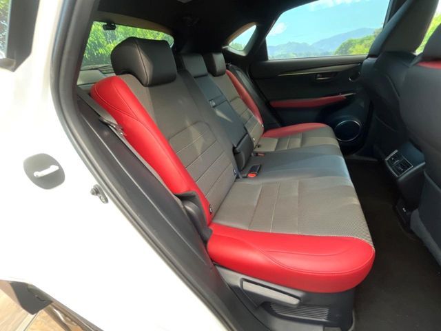 TOYOTA LEXUS NX300 2018 Image 31