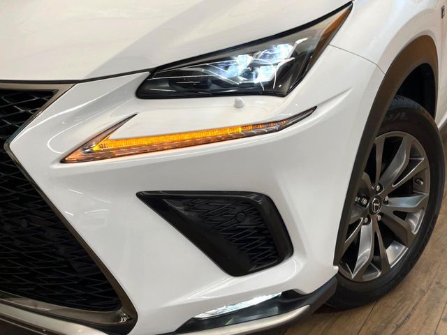 TOYOTA LEXUS NX300 2018 Image 31