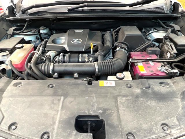 TOYOTA LEXUS NX300 2018 Image 31