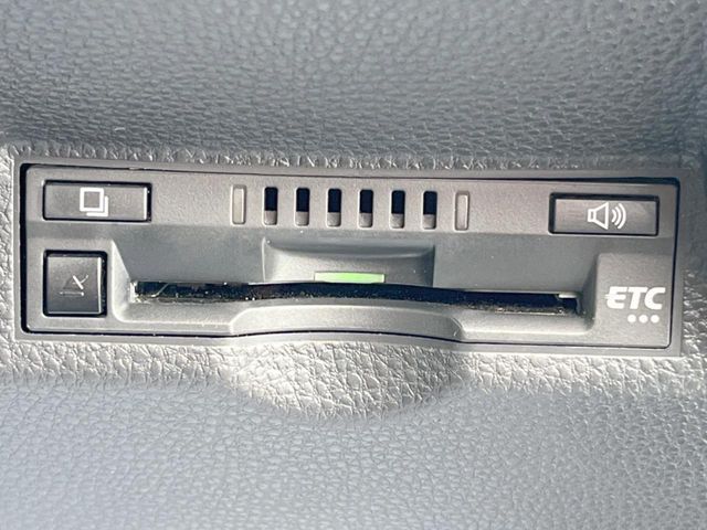 TOYOTA YARIS HYBRID 2020 Image 31