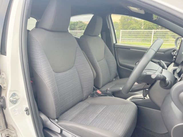 TOYOTA YARIS HYBRID 2020 Image 31