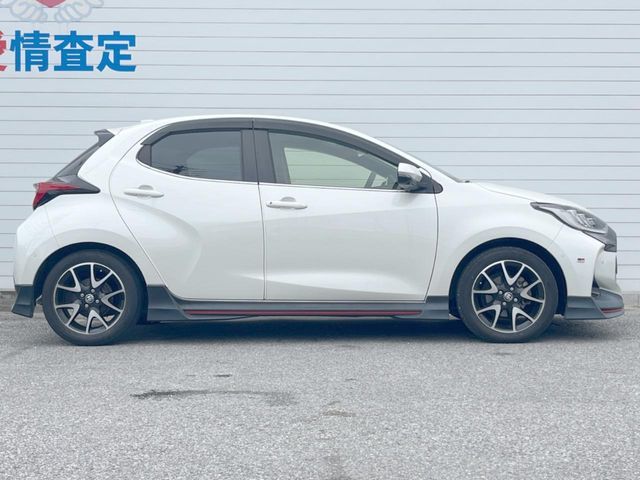 TOYOTA YARIS HYBRID 2020 Image 31
