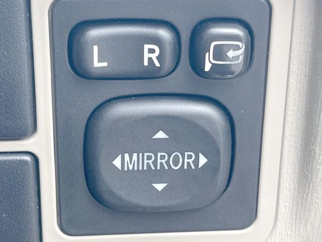 TOYOTA PRIUS 2014 Image 31