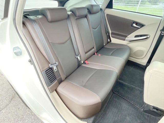 TOYOTA PRIUS 2014 Image 31