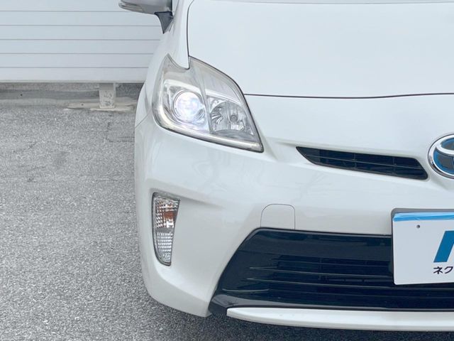 TOYOTA PRIUS 2014 Image 31