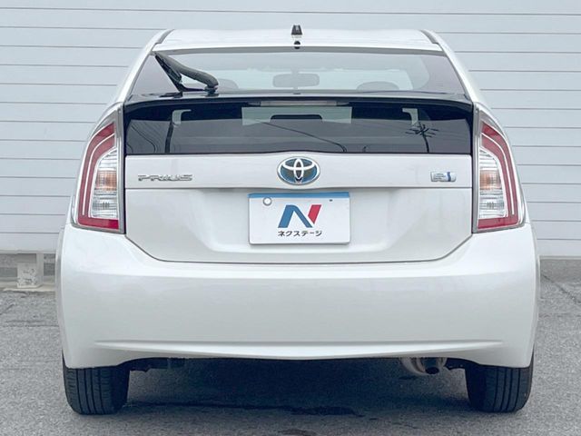 TOYOTA PRIUS 2014 Image 31