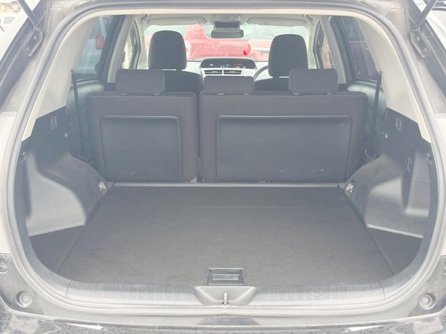 TOYOTA PRIUS ALPHA 2016 Image 31