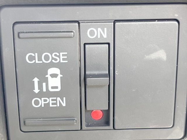 HONDA N BOX CUSTOM 2020 Image 31