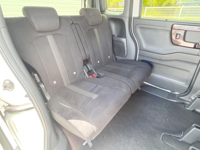 HONDA N BOX CUSTOM 2020 Image 31