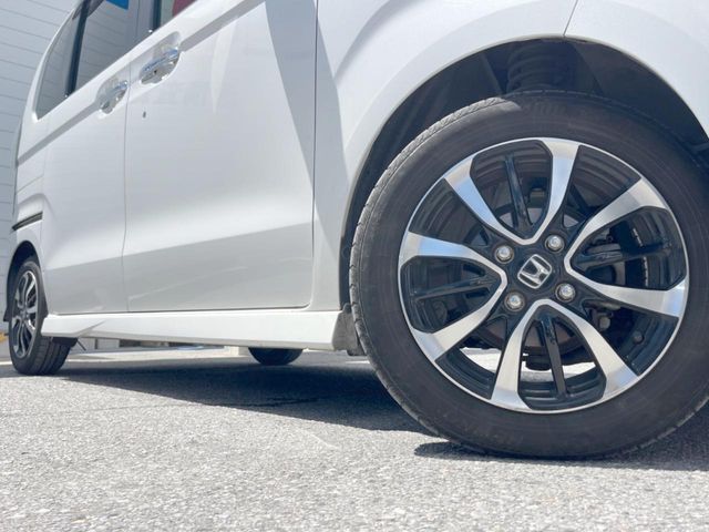 HONDA N BOX CUSTOM 2020 Image 31