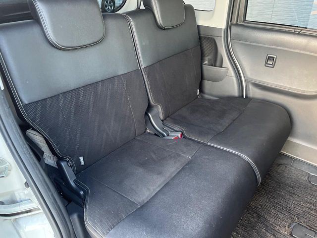 DAIHATSU TANTO CUSTOM 2017 Image 31