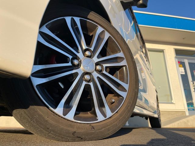 DAIHATSU TANTO CUSTOM 2017 Image 31