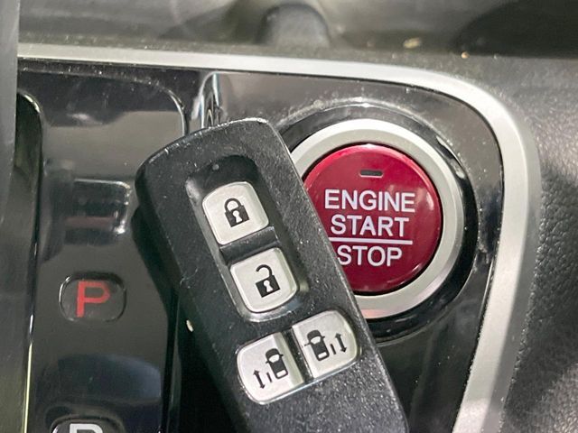 HONDA N BOX CUSTOM 2016 Image 31