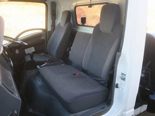 ISUZU ELF 2021 Image 31