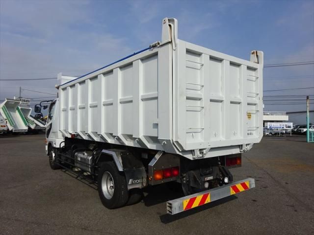 MITSUBISHI FUSOU FIGHTER 2017 Image 31